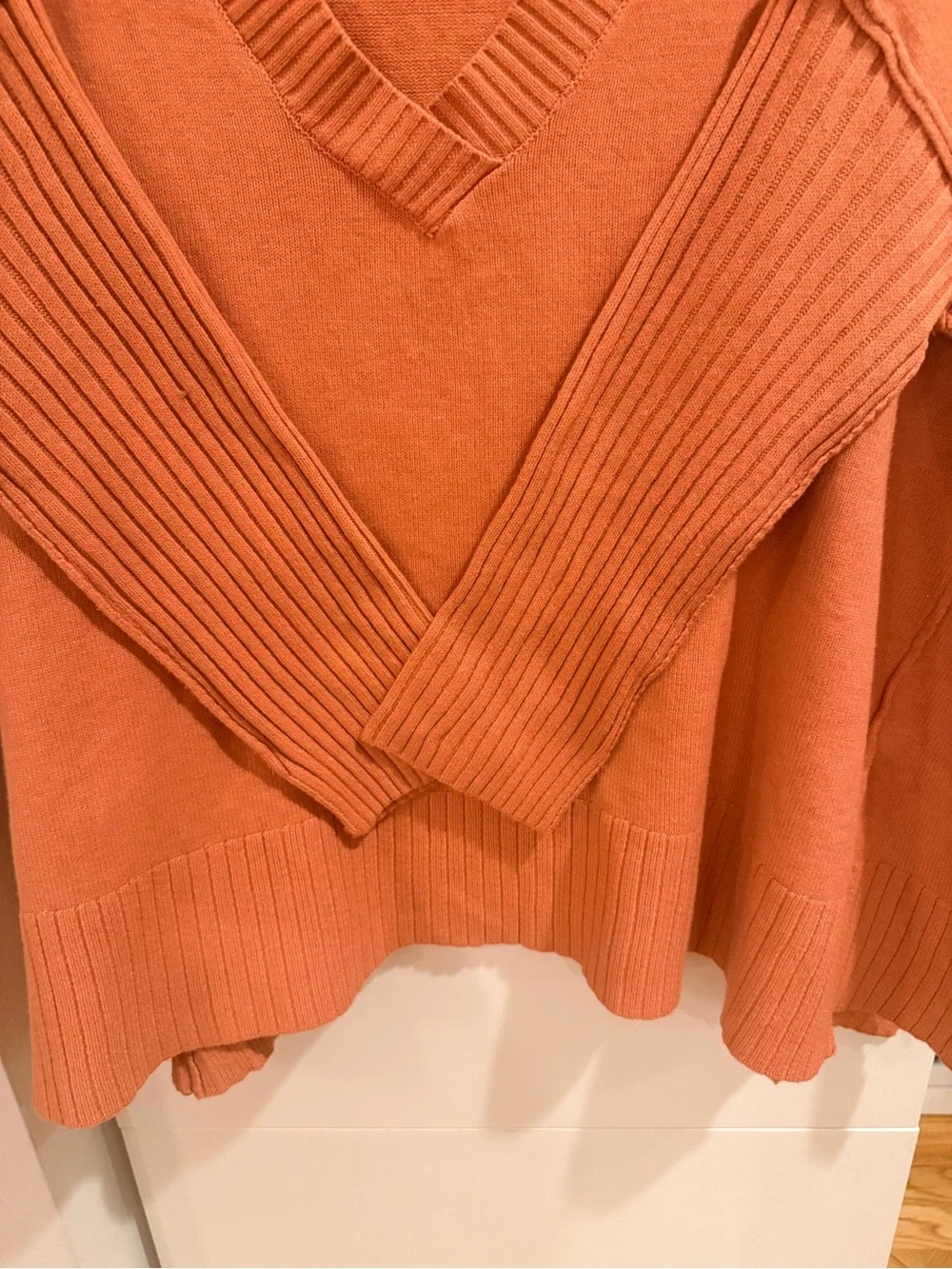 Free People Rust Orange Oversized V-Neck Drop Shoulder Sweater Medium